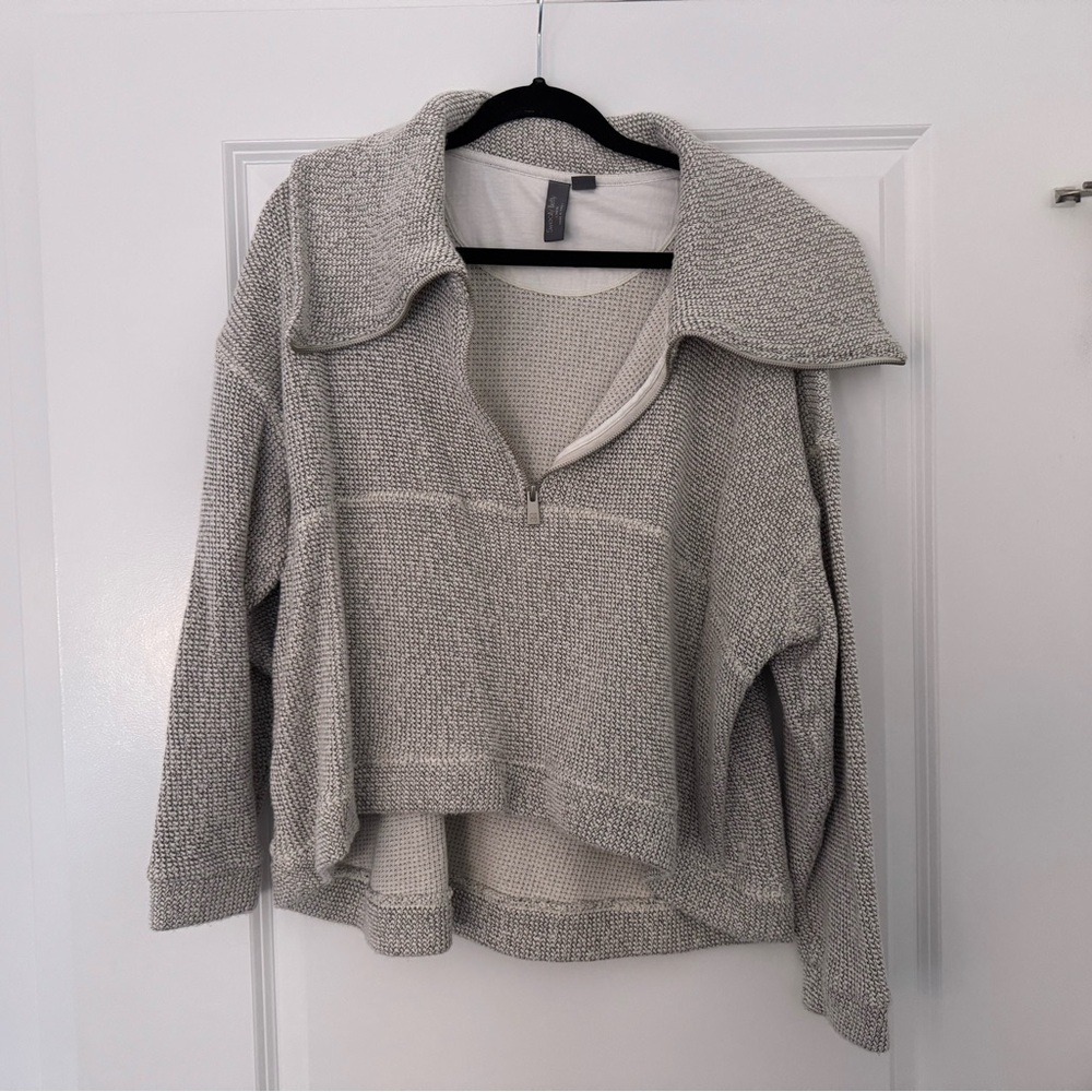 Sweaty Betty sweater pullover